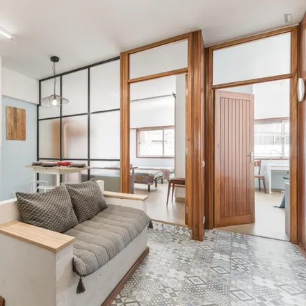 Image 3 - Doze Casas, Rua Santa Catarina, 4000-457 Porto, Portugal - Apartment for rent