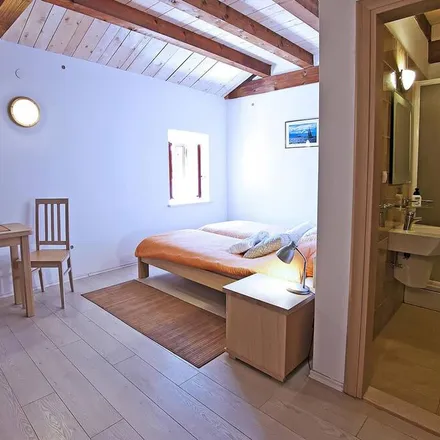 Rent this 1 bed apartment on 20235 Dubrovnik