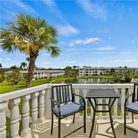 Image 2 - 13571 Stratford Place Circle, Cypress Lake, FL 33919, USA - Condo for sale