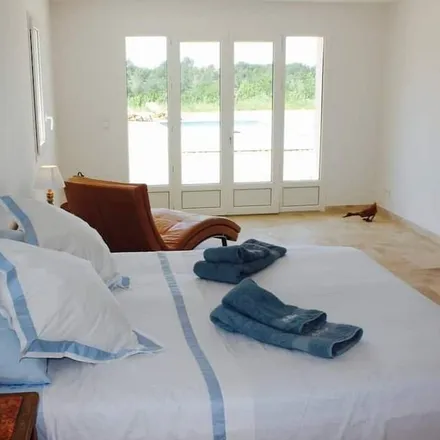 Rent this 4 bed house on Baudinard-sur-Verdon in Var, France