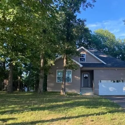 Buy this 3 bed house on 538 Sweeney Lane in Bowling Green, KY 42101