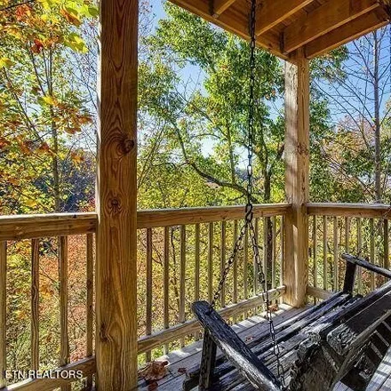 Image 5 - 760 Ski View Ln, Sevierville, Tennessee, 37876 - House for sale
