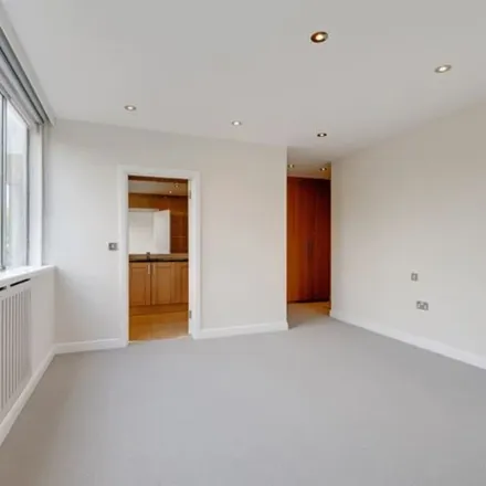 Image 1 - 10 Elm Tree Road, London, NW8 9JX, United Kingdom - Apartment for rent