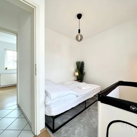 Rent this 3 bed apartment on Städtische Kindertagesstätte Am Seeberg in Quirinstraße, 61352 Bad Homburg vor der Höhe