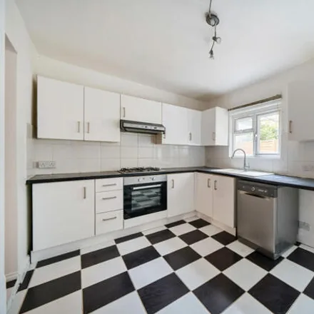 Image 2 - Flavourz, 33 College Road, Bromley Park, London, BR1 3PU, United Kingdom - Townhouse for sale
