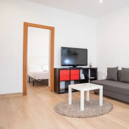 Rent this 3 bed apartment on Madrid in Calle de Carare, 2