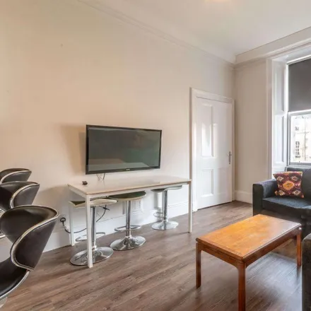 Rent this 5 bed apartment on 27 Rankeillor Street in City of Edinburgh, EH8 9HY