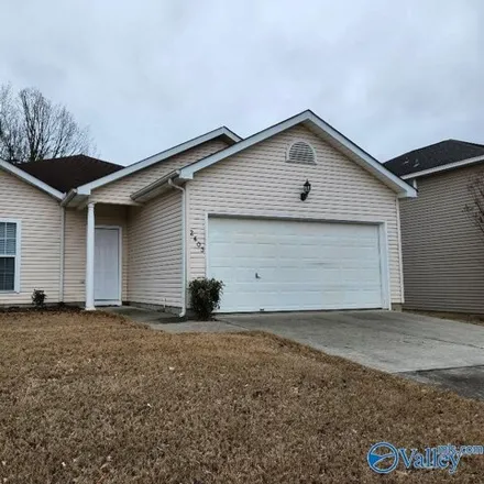 Rent this 3 bed house on 2621 Bonnie Oaks Drive Southwest in Green Cove Meadows, Huntsville