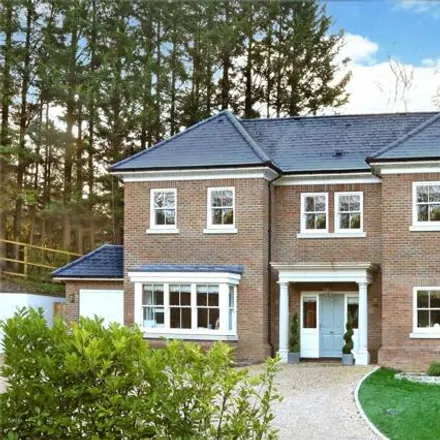 Buy this 4 bed house on The Woodlands in Hazlemere, HP15 7PZ