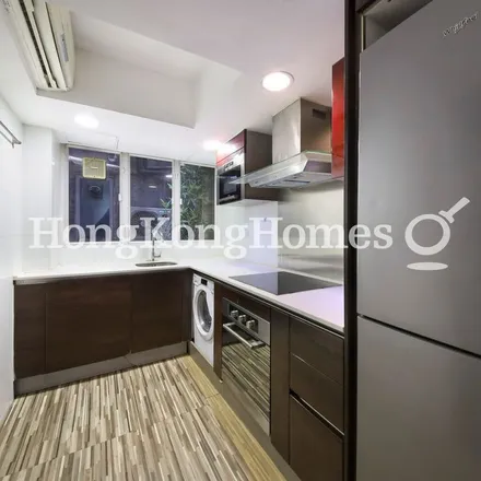 Image 4 - China, Hong Kong, Hong Kong Island, Southern District, Victoria Road, Blarney Stone Villas - Apartment for rent