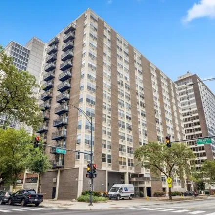 Rent this 2 bed condo on 3033 North Sheridan Road in Chicago, IL 60657