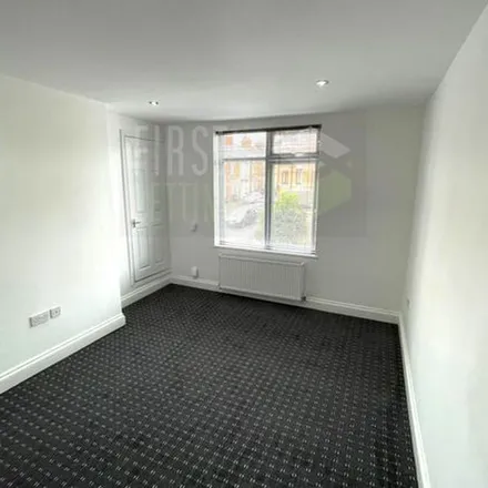 Rent this 1 bed apartment on Hoby Street in Leicester, LE3 5HF