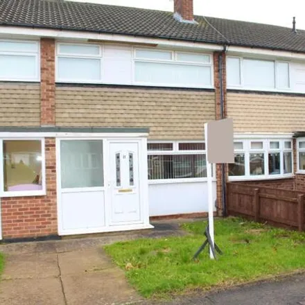 Rent this 3 bed townhouse on Brusselton Close in Middlesbrough, TS5 8SL