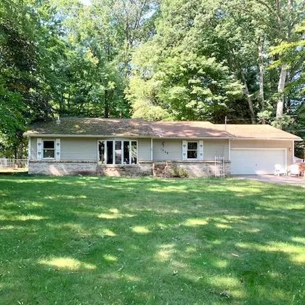 Image 2 - 1333 Ivanhoe Road, Pere Marquette Charter Township, MI 49431, USA - House for sale