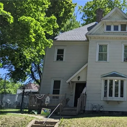 Buy this 4 bed house on 1164 Minnehaha Avenue East in Saint Paul, MN 55106