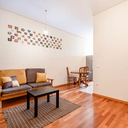 Rent this studio apartment on Ourivesaria Dolar in Rua de Cedofeita 348, 4050-174 Porto