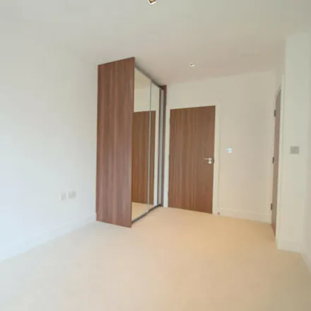 Image 3 - The Dickens Apartments, Market Street, London, W5 2JG, United Kingdom - Apartment for rent