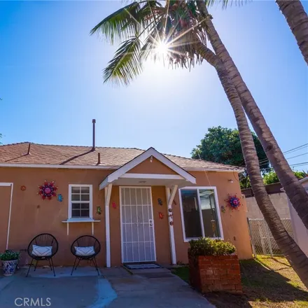 Rent this 2 bed house on 126 West Walnut Avenue in El Segundo, CA 90245