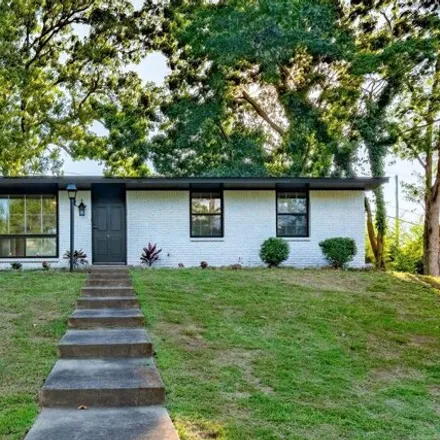 Image 1 - 14 White Oak Cir, Little Rock, Arkansas, 72227 - House for sale