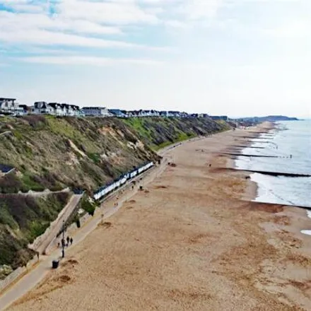 Image 9 - 49 Southbourne Overcliff Drive, Bournemouth, Christchurch and Poole, BH6 3PJ, United Kingdom - House for sale