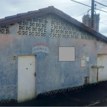 Image 2 - Rua Emílio Garcia, Centro, Botucatu - SP, 18603-810, Brazil - House for sale