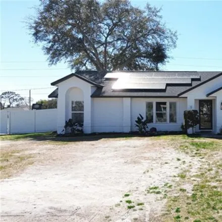Buy this 3 bed house on 3041 Blaine Circle in Deltona, FL 32738