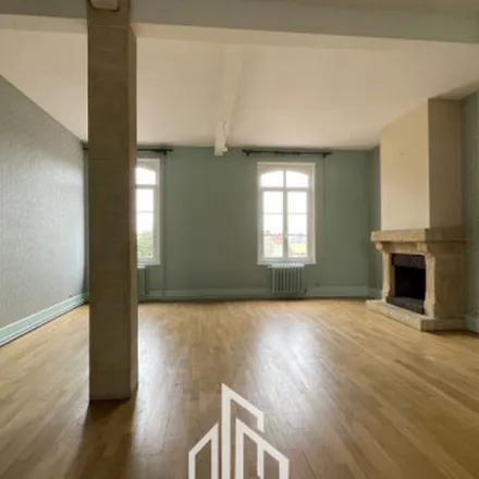 Rent this 4 bed apartment on 3 Ebeillaux in 60120 Breteuil, France