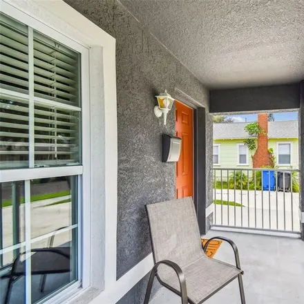 Image 6 - 617 13th Avenue South, Saint Petersburg, FL 33701, USA - House for sale