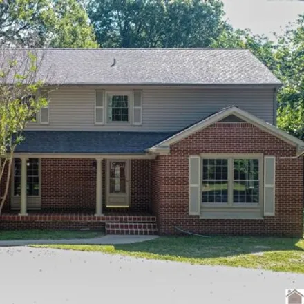 Buy this 4 bed house on 4387 Miller Drive in Paducah, KY 42001