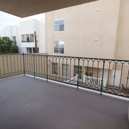 Image 9 - 930 North Doheny Drive, West Hollywood, CA 90069, USA - Apartment for rent