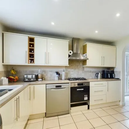 Image 3 - Redvers Road, Easthampstead, RG12 7LP, United Kingdom - House for sale