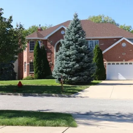 Buy this 5 bed house on 6015 Cumnor Road in Westmont, IL 60516