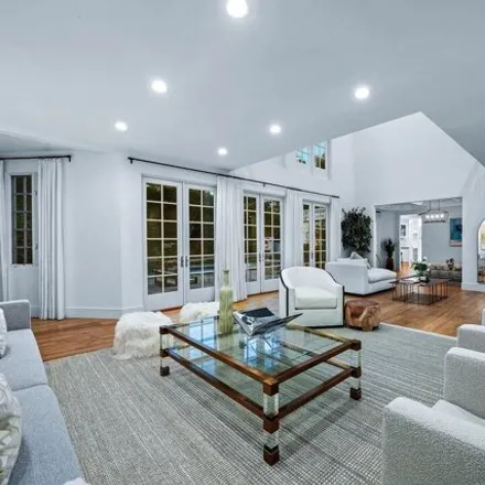 Image 4 - 13050 Evanston Street, Los Angeles, CA 90049, USA - House for sale