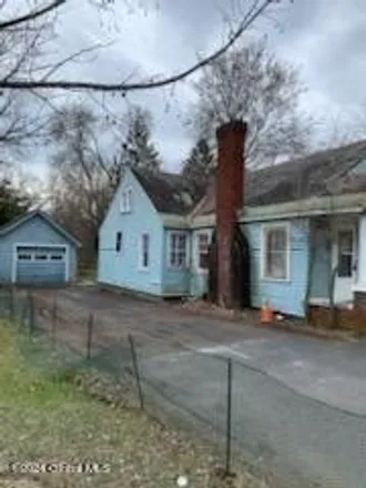Image 2 - 70 Main Street, West Glens Falls, Queensbury, NY 12804, USA - House for sale