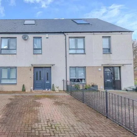 Buy this 3 bed townhouse on Netherton Road in Cowdenbeath, KY4 9BU