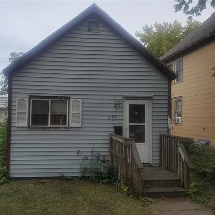 Buy this 3 bed house on 967 Conway Street in Saint Paul, MN 55106