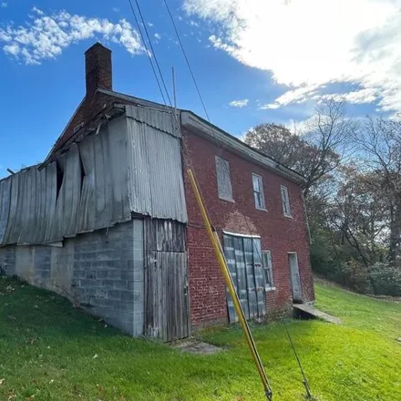 Buy this studio house on 217 Siloam Road in Red Bridge, Greene Township