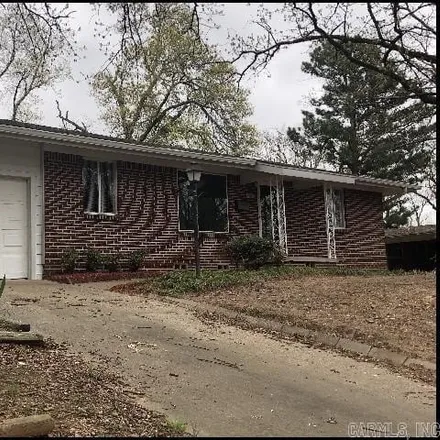 Rent this 3 bed house on 16 Glenmere Drive in Little Rock, AR 72204