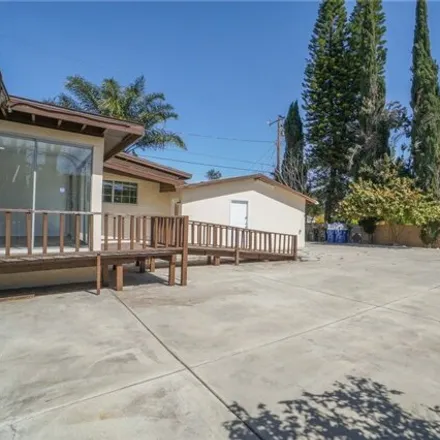 Image 6 - 19286 Strathern Street, Los Angeles, CA 91335, USA - House for rent