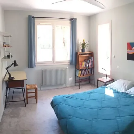 Rent this 3 bed house on 34980 Saint-Clément-de-Rivière