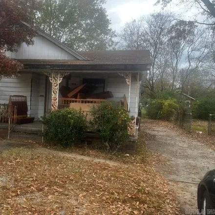 Buy this 3 bed house on West 18th Street in Little Rock, AR 72204