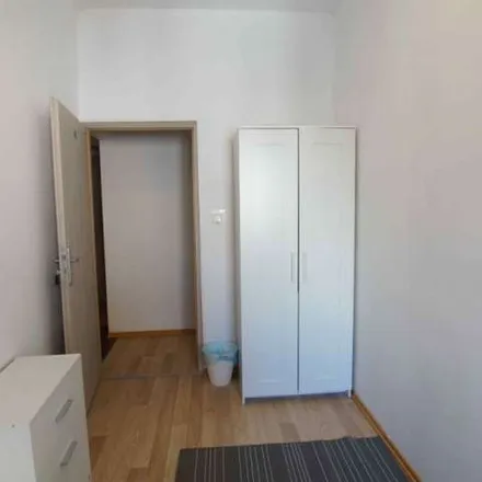 Rent this 5 bed apartment on Kościół pw. Świętego Jerzego in Świętego Jerzego 7A, 91-068 Łódź