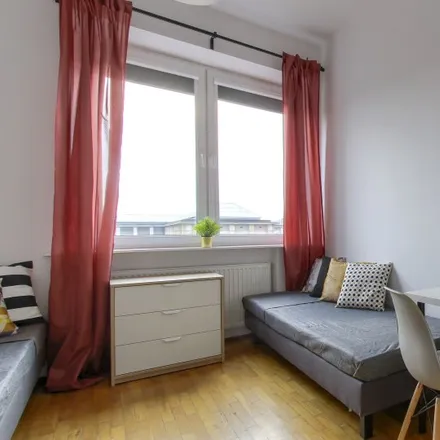 Rent this 4 bed room on Smolna 18 in 00-375 Warsaw, Poland