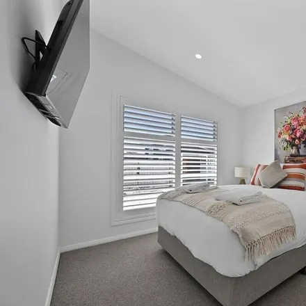 Rent this 1 bed apartment on Orange in New South Wales, Australia