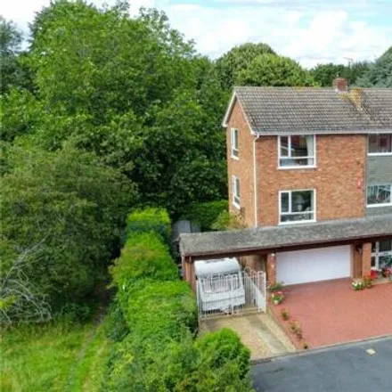 Buy this 4 bed house on Bainbrigge Avenue in Droitwich Spa, WR9 7AT