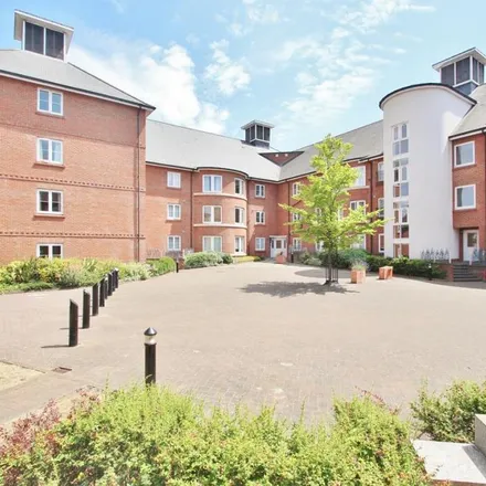 Rent this 1 bed apartment on Waitrose in Abbey Close, Abingdon