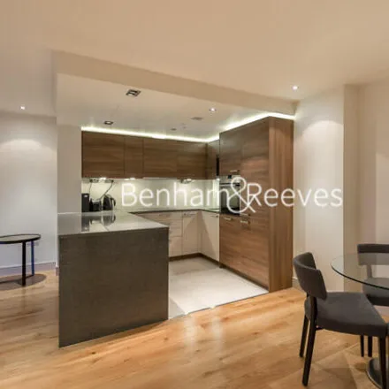 Image 2 - Doulton House, 11 Park Street, London, SW6 2QF, United Kingdom - Room for rent