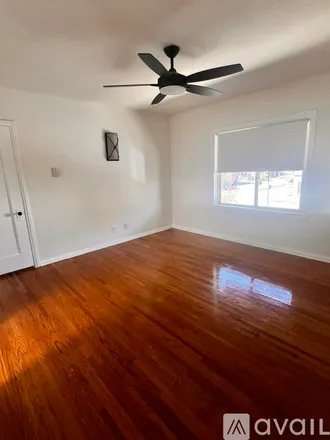 Rent this 1 bed apartment on 805 E 7th St