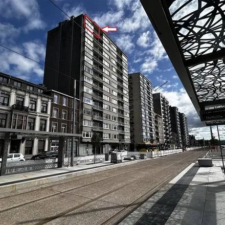 Rent this 2 bed apartment on Quai Saint-Léonard 46 in 4000 Liège, Belgium