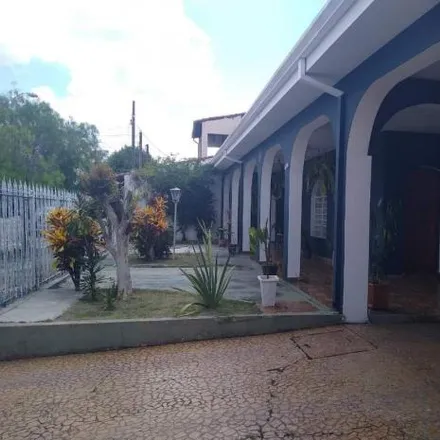 Buy this 4 bed house on Rua Chiquinha Schurig in Jardim Marister, Jacareí - SP